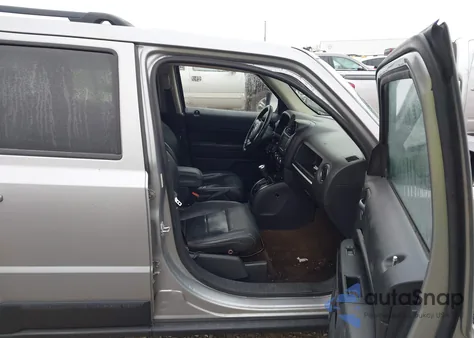 2015 Jeep Patriot High Altitude Edition z USA, uszkodzony, nr VIN 1C4NJRFB0FD175950